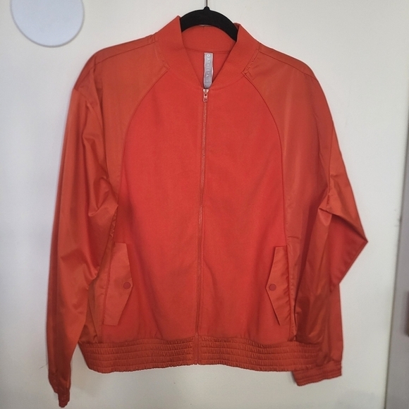 EUC ATHLETA Zion Microfleece Zip Up Bomber Jacket Torch Red Large - Picture 2 of 12